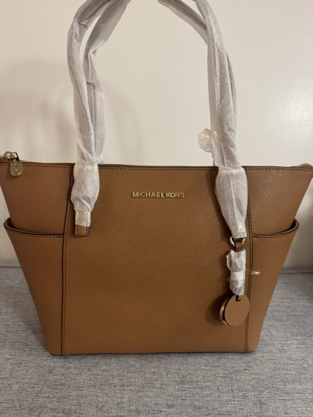 Michael Kors Jet Set East West Top Zip Tote in Acorn - NWT